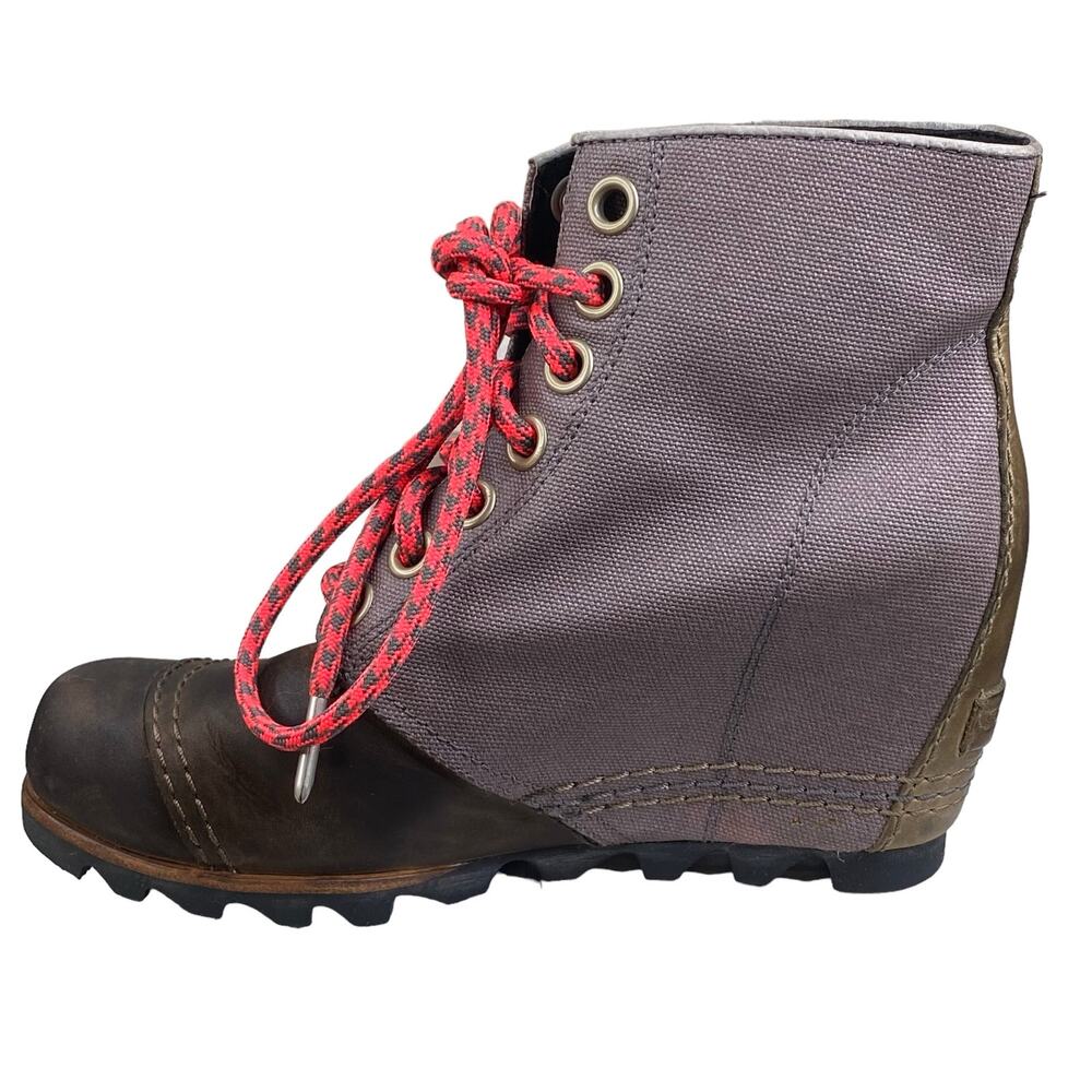Sorel Ankle Boots with Red and Brown Accents - Picture 2 of 10